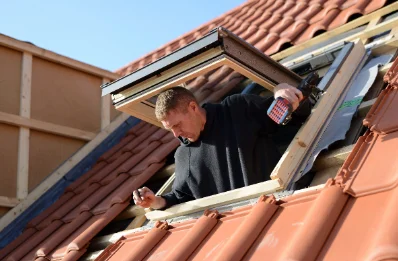 Pose de fenêtres de toit Velux à Contilly
